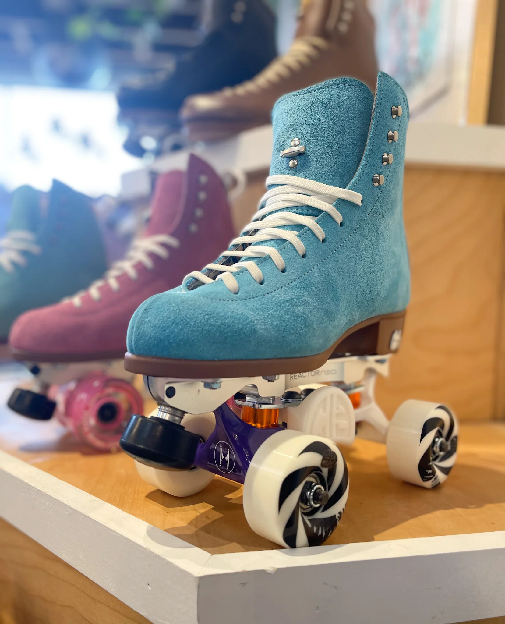 Huck Roller Skate Trucks 3" - Image 8
