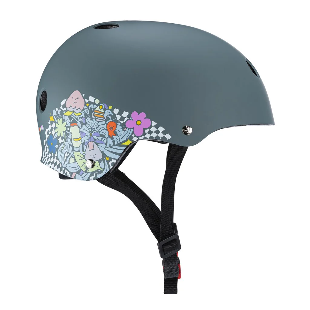 Triple 8 Helmet - LIZZIE ARMANTO